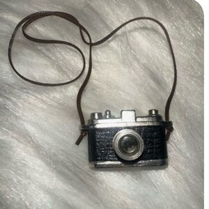 Vintage 1960 Japan Tammy/ Barbie doll miniature metal photo camera with strap